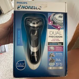 Philips Norelco Shaver 3500 Series 3000 - fully washable